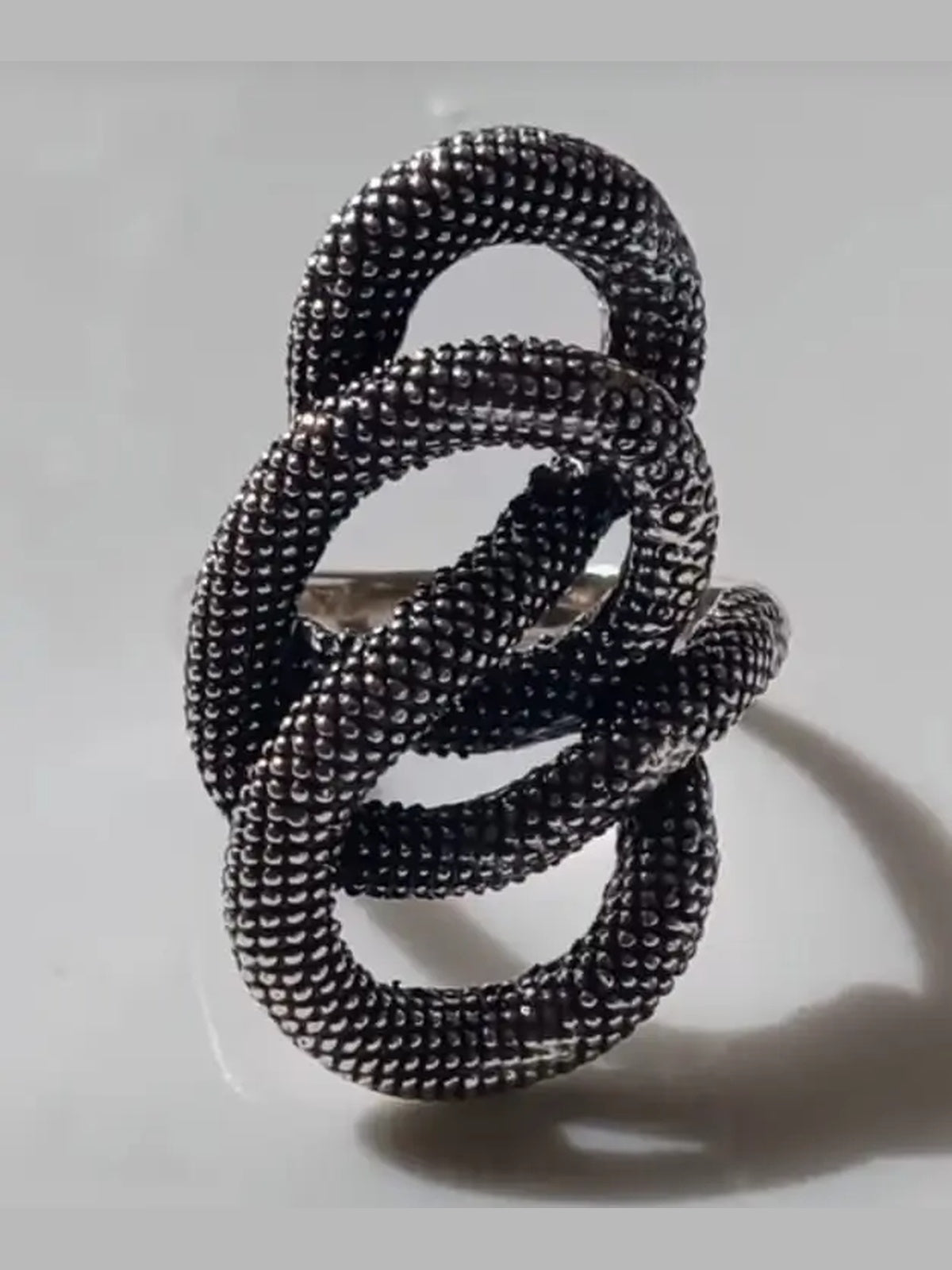 The Maze Ring